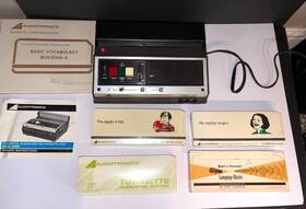 822sa Audiotronics Tutorette Recorder/player With Box And 4 Sealed Packs Of Cards