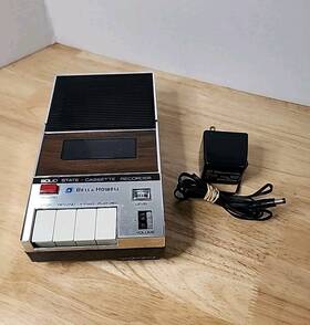 S7500 Bell And Howell Vintage Cassette Tape Player/recorder With Ac Adapter