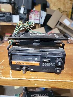Pe-828a Clarion Vintage Car Cassette Stereo With Bracket And Tested