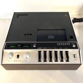 F-106 Concord Vintage Cassette Deck Recorder Powers On- May Need New Belt