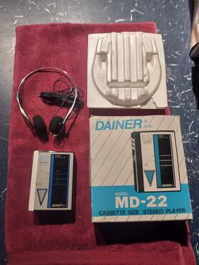 Md-22 Dainer Vintage Japan Slim Pocket Handheld Walkman Cassette Player Working