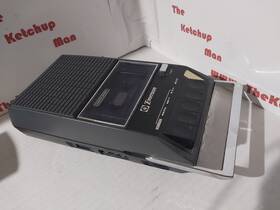 Cr44 Emerson Model Cassette Tape Player And Recorder