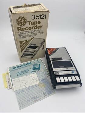3-5121b Ge Vtg Portable Cassette Player Tape Recorder Box/sale Papers Untested