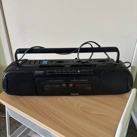 Goldstar Fm-8892 Dual Cassette Recorder With Auto Reverse And Hi Speed Dub Radio