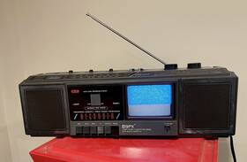 Tv-p10 Gpx Tvp10 Vintage Model Boombox Radio Tv Am/fm And Cassette- 1991