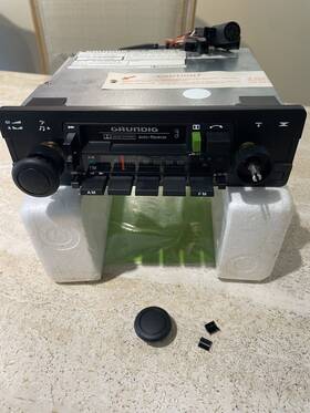 Gcp-9500 Grundig In Dash Vintage Auto Reverse Cassette Player Am/fm /mpx Radio