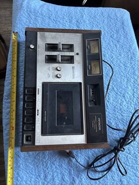 D-2330 Hitachi Stereo Cassette Tape Deck D-2330-powers On-retro/vintage