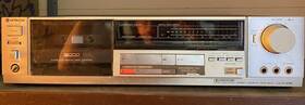 D-e66 Hitachi Vintage Stereo Cassette Deck Powers On L023