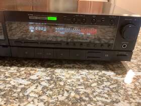 D-x10 Hitachi Vintage Cassette Player. Powers Up And Works