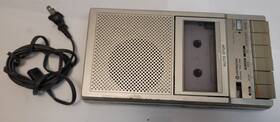 Trq-359 Hitachi Cassette Tape Recorder - Works But Needs Belts See Video