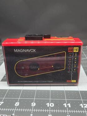 D6648 Magnavox Radio Cassette Player Walkman- Tested- Works