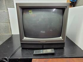 Rs1980 Magnavox Vintage Wa01 Retro Nostalgic Box Tv With Remote