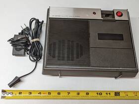 Cr-201 Milovac Cassette Player Recorder 1970s Tested Works W Power Cable And Mic