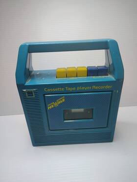 C-305 Newave Vtg Cassette Player/ Recorder Item Willis Import Inc