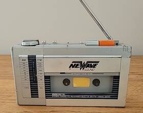 Newave Sound Cdu8ie830 Vintage Metal Am/fm Radio - Cassette Recorder
