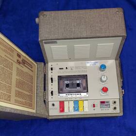 792607 Newcomb Vintage Cassette Tape Recorder Excellent Condition
