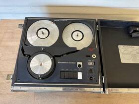 Panasonic Nv-8100d Tape-a-vision - Video Tape Recorder Model