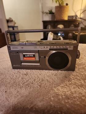 Gm3581tq Quasar Microcassette Recorder Boombox Am/fm For Parts See Description
