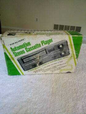 12-1811 Realistic Vintage Automotive Stereo Cassette Player Auto-reverse Nos