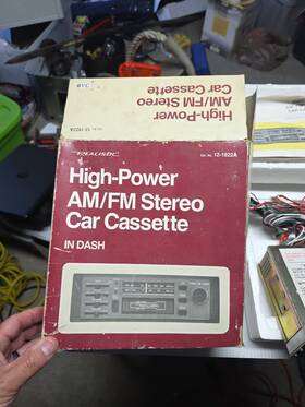 12-1922a Realistic Am/fm Car Cassette In Dash