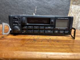 12-1940a Realistic Am/fm Stereo Cassette Player In Dash