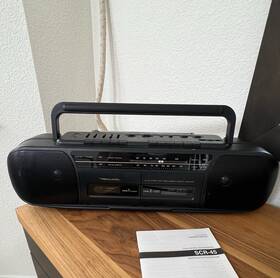 Scr-45 Realistic 14-701 Boom Box- Good Condition