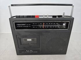 Realistic 14-822 Triple Play Am/fm Cassette Recorder Radion Shack For Parts