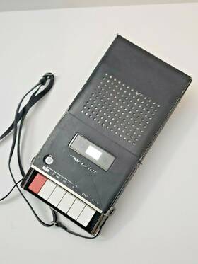 14-869 Realistic Ctr 12 Cassette Tape Player/recorder Super Rare With Cover L K