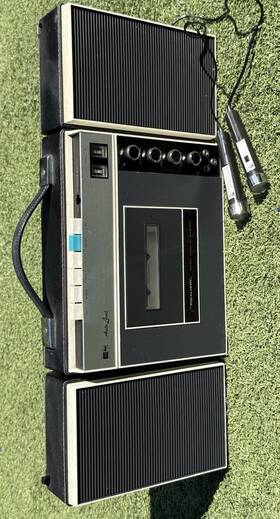 14-910a Realistic Vintage Stereo Cassette Recorder Works Detachable Speaker Exc