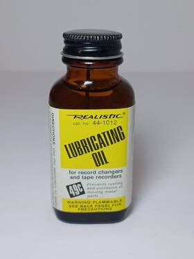 44-1012 Realistic Vintage Bottle Lubricating Oil Cat # Record Changers Tape Rec