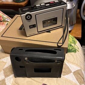 Crt-25 Realistic With Original Case Fully Working