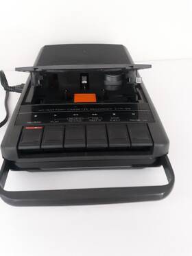 Ctr-65 Realistic Portable Cassette Recorder/player With Power Cord