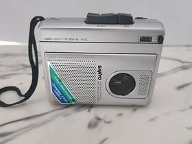 M-1110c Sanyo Vintage Compact Cassette Recorder