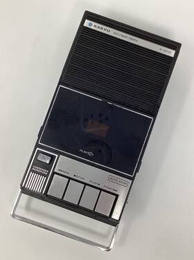 M2212r Sanyo Vintage Cassette Tape Recorder Parts Or Repair Dc 6v Batteries
