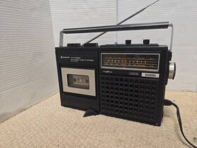 M2420 Sanyo Vintage Model Am/fm Cassette Recorder Tested .made In Japan