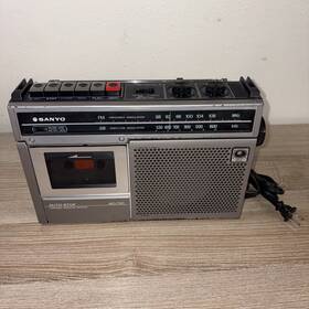 M2562lg Sanyo Vintage Retro 1970s M2562 Radio Cassette Player Recorder - Working