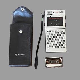 Sanyo Trc-3550 Mini Talk-book Cassette Recorder Dictaphone Vintage Untested