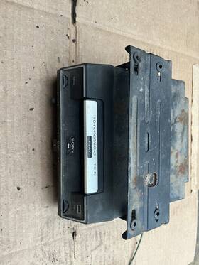 65834 Sony 80s Tapecorder/cassette Deck Vintage. Unknown Condition