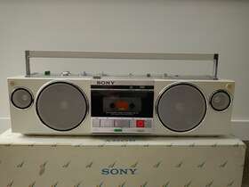 Cfs-f10 Sony Radio Cassette Player Fm/am With Og Box Boom Works Read
