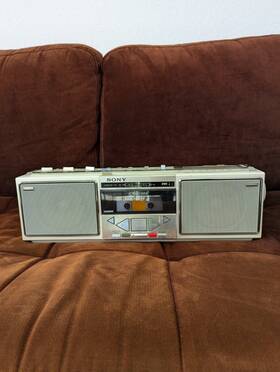 Cfs-f11s Sony Cfs-f11 S Radio Cassette Boombox White Vintage 1980s Not Working