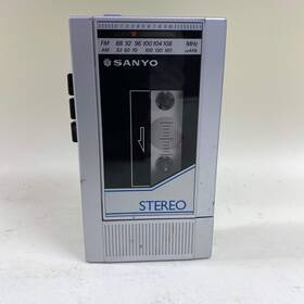 M-g27 Sonyo Broken Cassette Player Parts Only