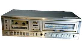 0496 Sounddesign Am/fm Stereo Cassette Recorder Deck With Tape Player - Untested