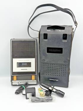 Soundesign 7605 Vintage Model Cassette Recorder With Case And Accessories Parts