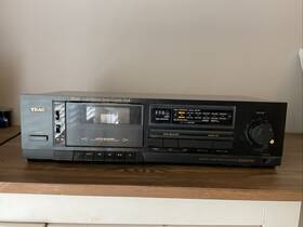 R-445 Teac Vtg Auto Reverse Stereo Cassette Deck- Powers On- Read