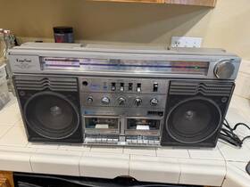 Rt-s87 Toshiba Rt-s83 Sanyo Mr-s87 / Bomb Beat Boombox Am/fm Cassette Works Usa