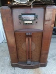 Zenith Collectible Vintage Tube Radio Model 5724 6024 Floor Console Shortwave. Fixed Price $250.00.