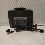 Aiwa Walkman HS-TA154W For Parts Only. Fixed Price $8.99.