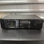Marantz Digital Monitor Auto Reverse Cassette Deck SD530. Fixed Price $100.00.