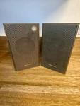Realistic Minimus 8 40-216A 40W Max Bookshelf Speaker Untested. Fixed Price $41.87.