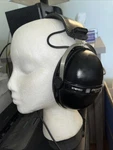 Pioneer SE-205 Headband Headphones Black. Fixed Price $37.15.